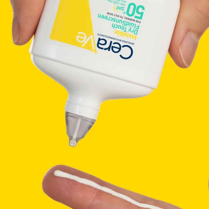 CeraVe Oil Control SPF 50 Fluido Invisible | Farmacia Liceo