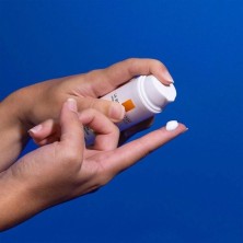 LA ROCHE POSAY ANTHELIOS AGE CORRECT SPF50 50 ML